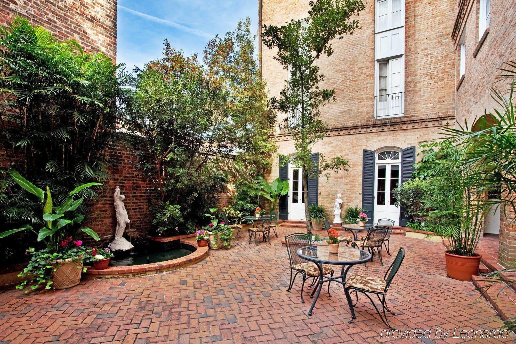 Hotel Holiday French Quarter-chateau Lemoyne By Ihg New Orleans