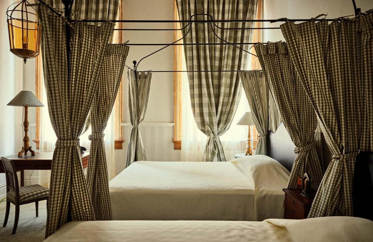 Peter And Paul, An Ash Hotel New Orleans