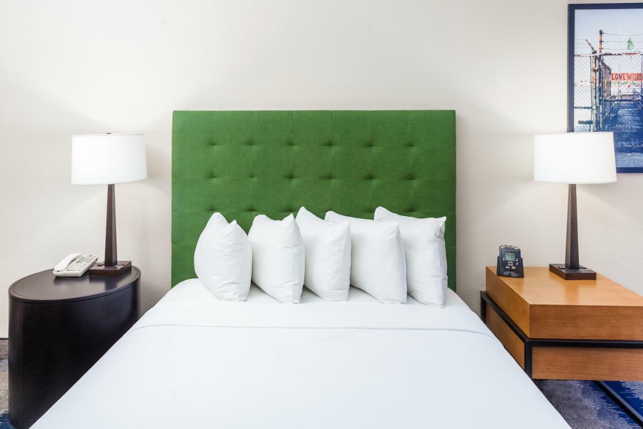 The Mercantile 3*