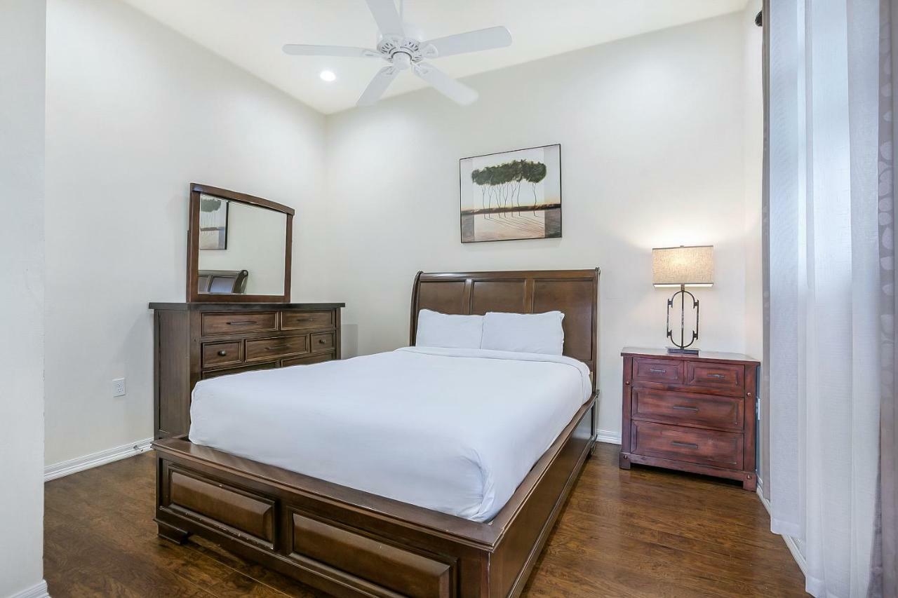 Modern 4br Penthouse In Downtown By Hosteeva 4*