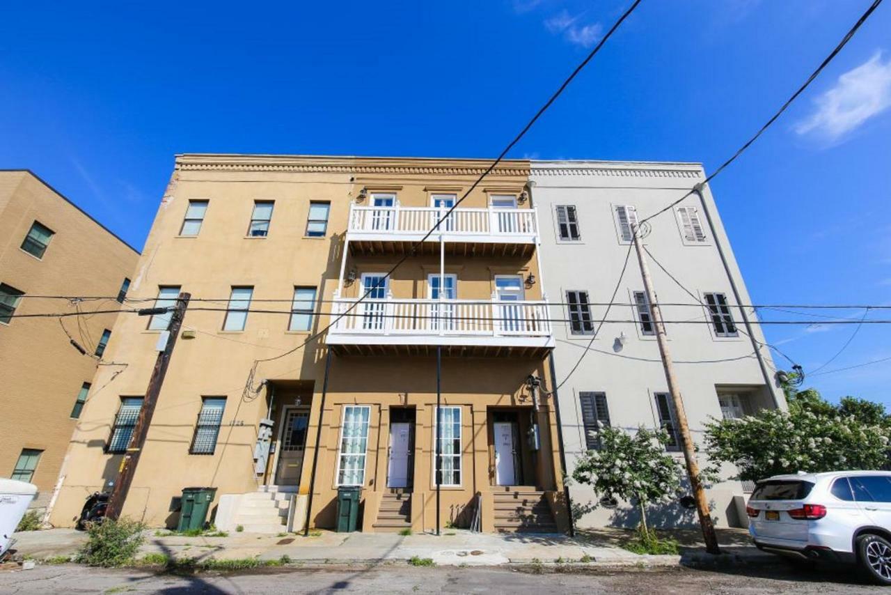 Apartment Elegant 4br In Downtown By Hosteeva *