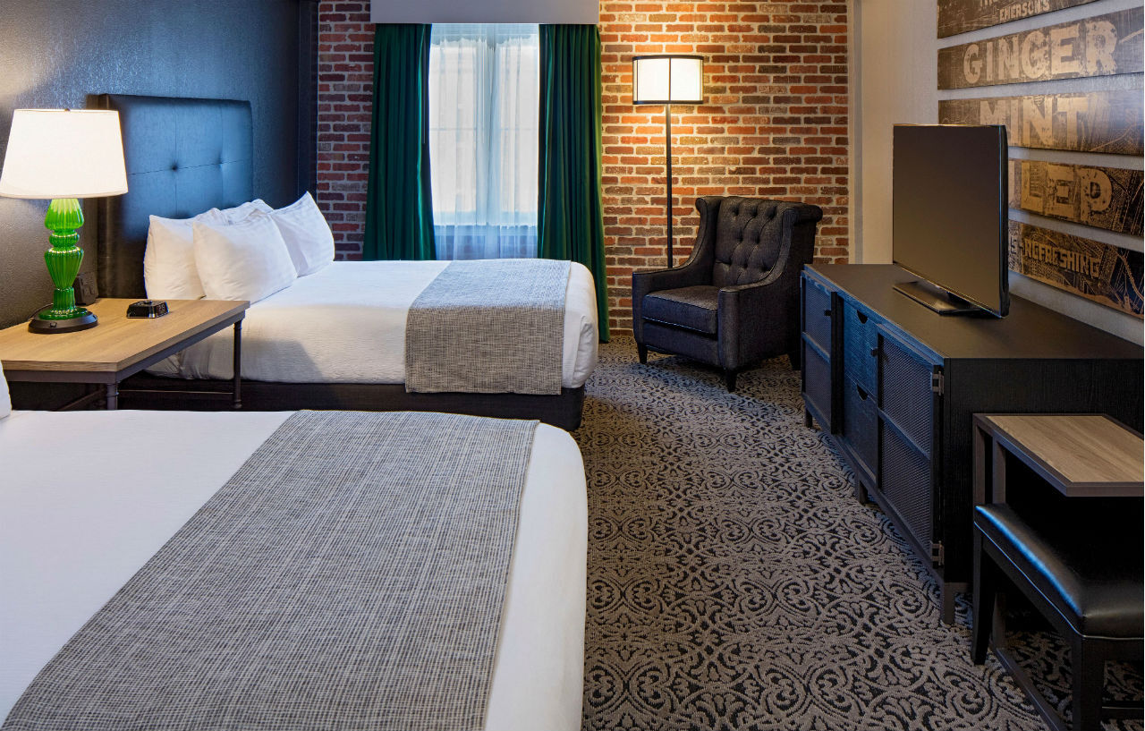 Holiday French Quarter-chateau Lemoyne By Ihg Hotel