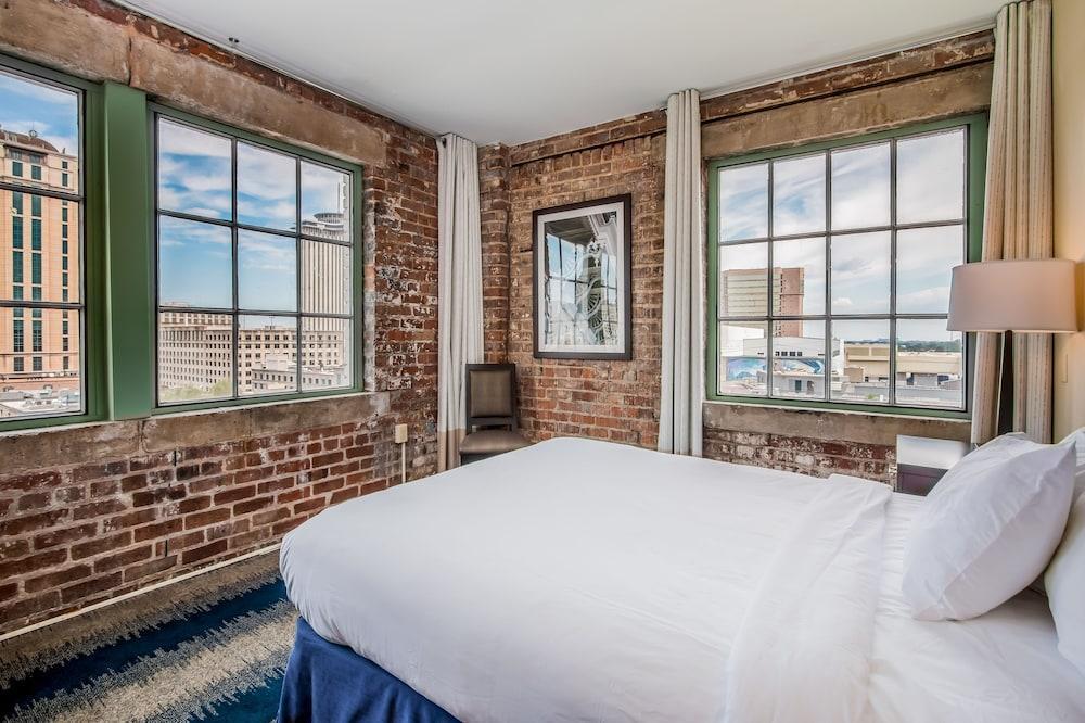 The Mercantile 3*