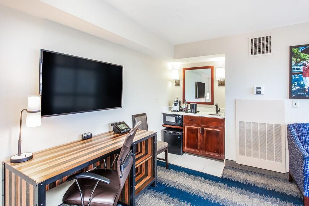 The Mercantile Hotel