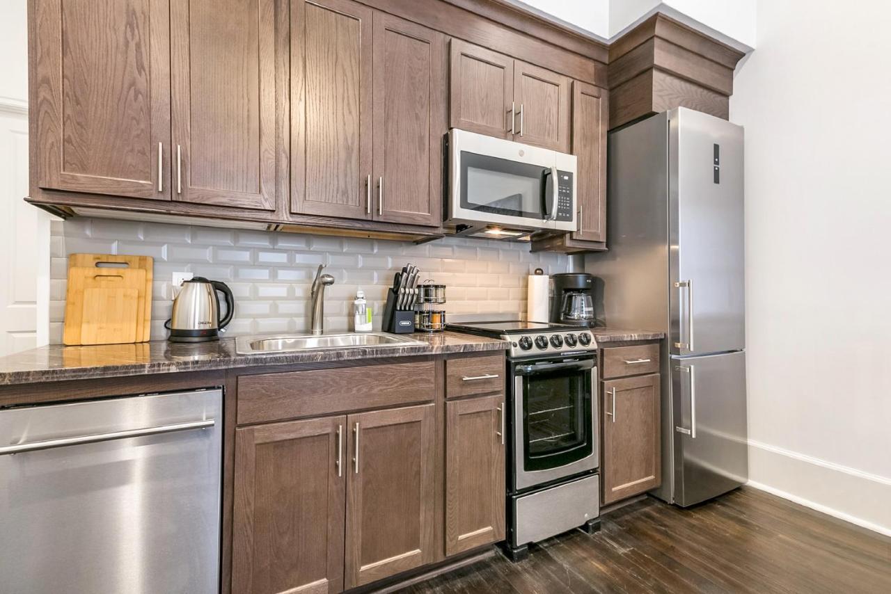 1 And 2 Bedroom Private Steps Away From French Quarter 5*