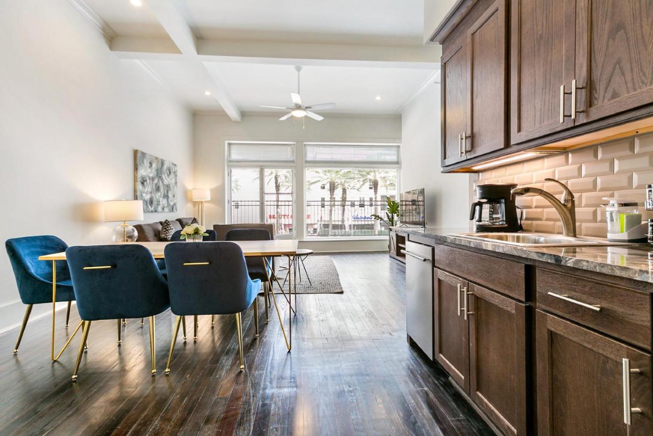 1 And 2 Bedroom Private Steps Away From French Quarter Aparthotel New Orleans
