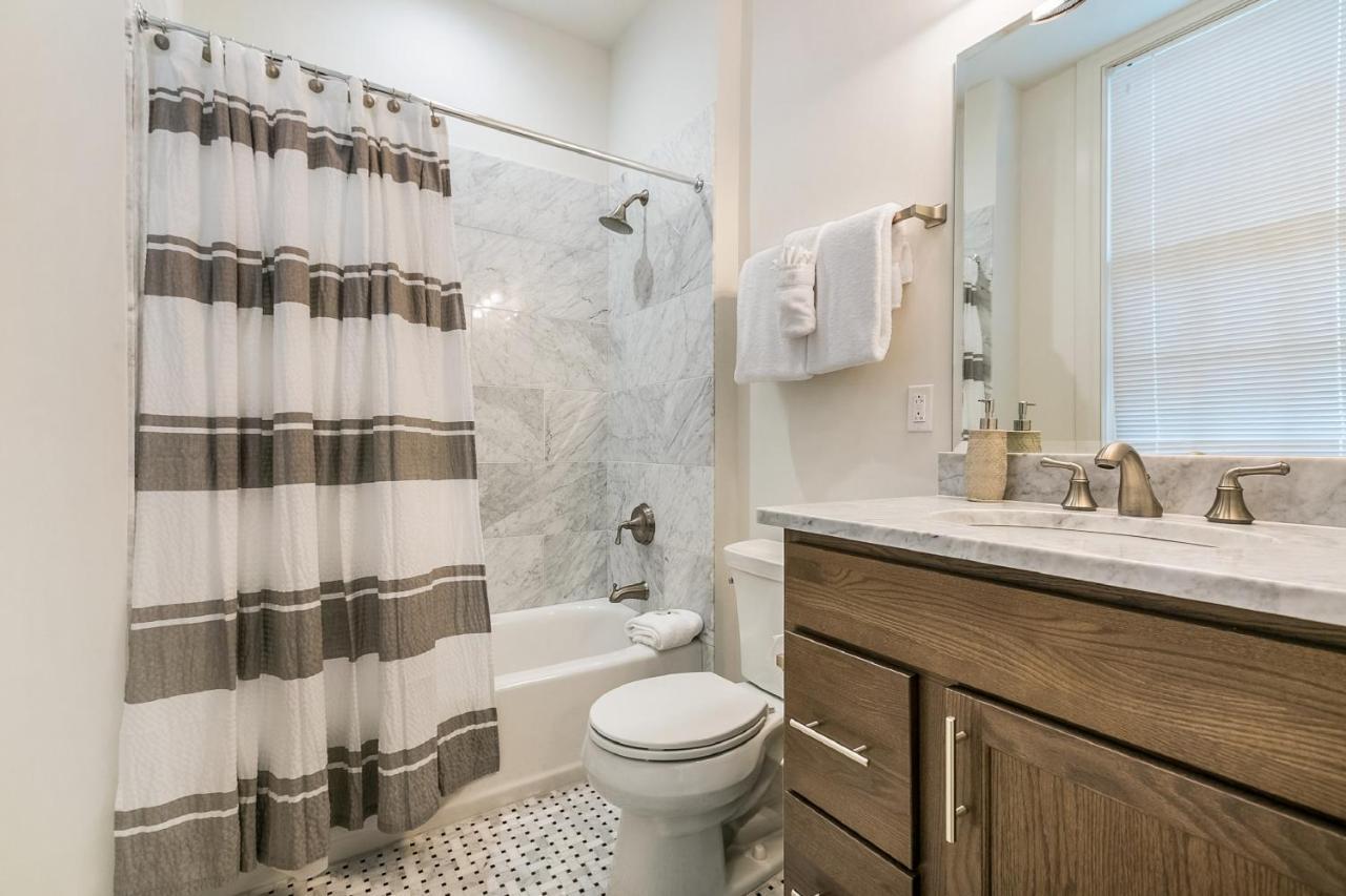 1 And 2 Bedroom Private Steps Away From French Quarter