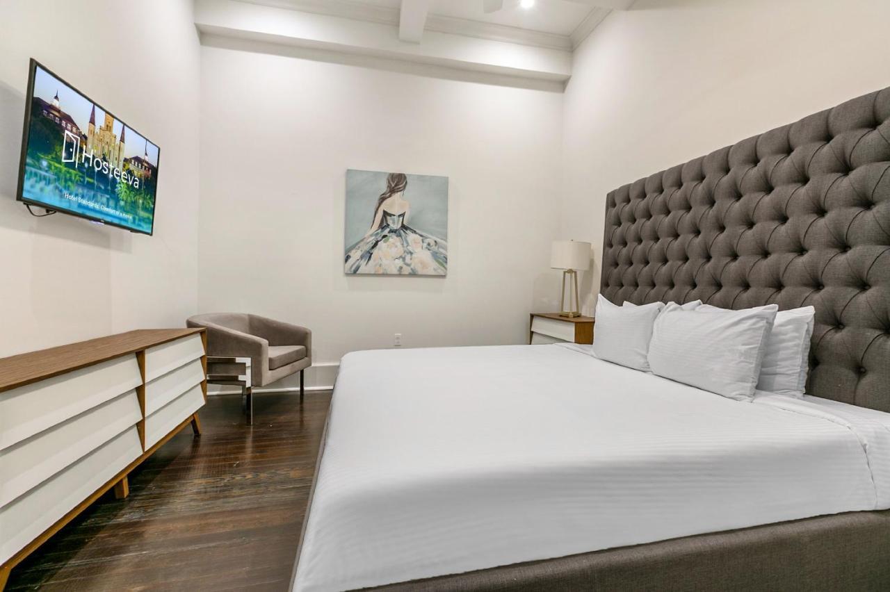 1 And 2 Bedroom Private Steps Away From French Quarter Aparthotel 5*